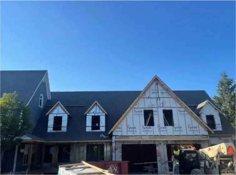 emergency roof replacement in Richmond Hill during construction