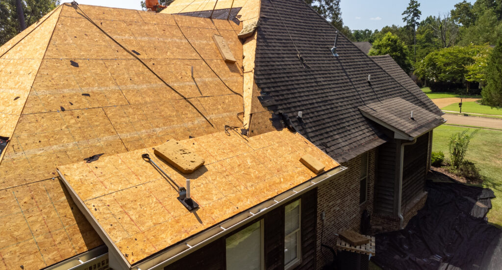 roof leak repair Toronto damaged shingles water leak